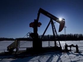 Nghịch lý dầu mỏ ở Canada