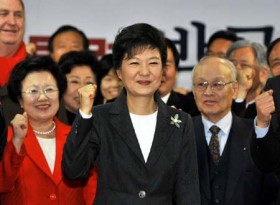Chân dung nữ tổng thống đầu tiên của Hàn Quốc