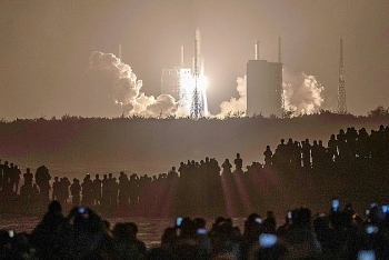 Tàu thăm dò Hằng Nga 5 của Trung Quốc đã đáp xuống Mặt trăng