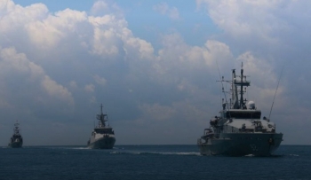 Tin tức thế giới 8/1: Indonesia triển khai tiêm kích, tàu chiến đến đảo gần Biển Đông
