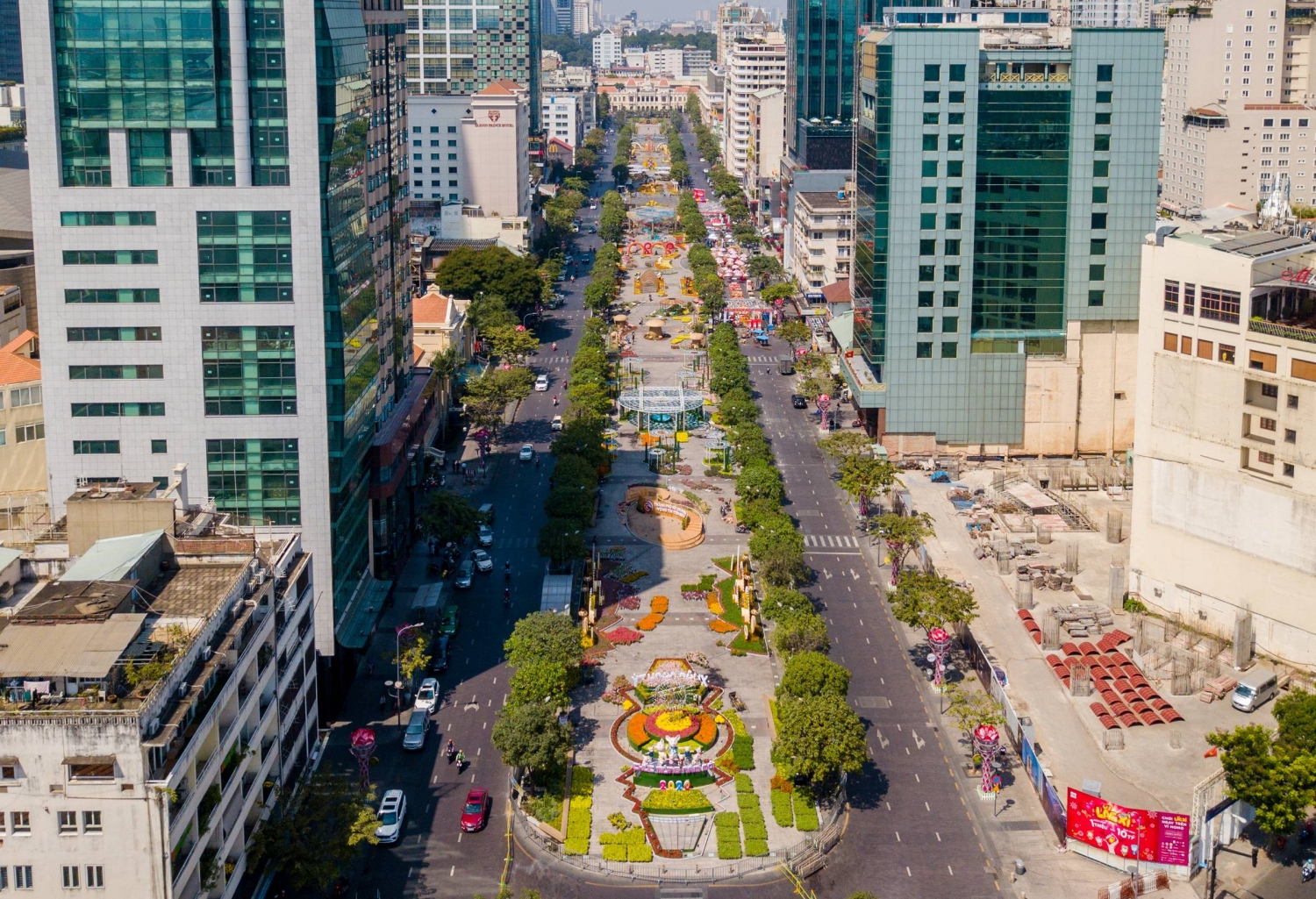 duong hoa nguyen hue truoc ngay khai mac