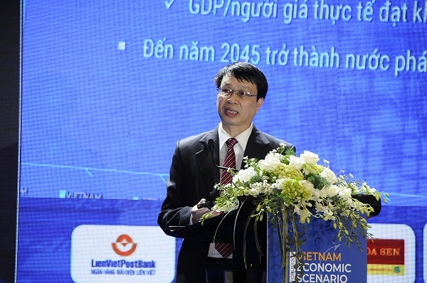 ông Trần Hồng Quang – Viện trưởng Viện chiến lược Phát triển, Bộ Kế hoạch và Đầu tư phát biểu tại Diễn đàn.