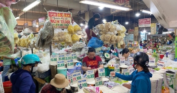 TP HCM giảm 50% giá thuê sạp: Tiểu thương các chợ vẫn "mù" thông tin