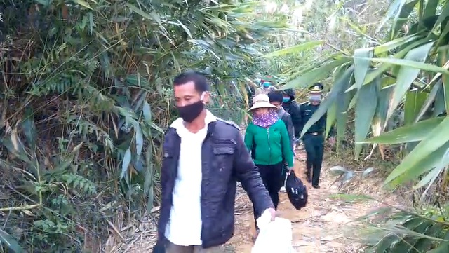 Phát hiện 6 người băng rừng nhập cảnh trái phép vào Việt Nam - 1