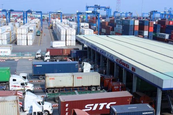 Hiệp hội các doanh nghiệp dịch vụ logistics Việt Nam (VLA) đề xuất cơ quan quản lý nhà nước phối hợp xử lý số lượng container phế liệu, bỏ hàng, ...