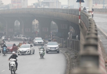 Kiểm soát ô nhiễm môi trường không khí: Cần dán nhãn sinh thái với phương tiện giao thông