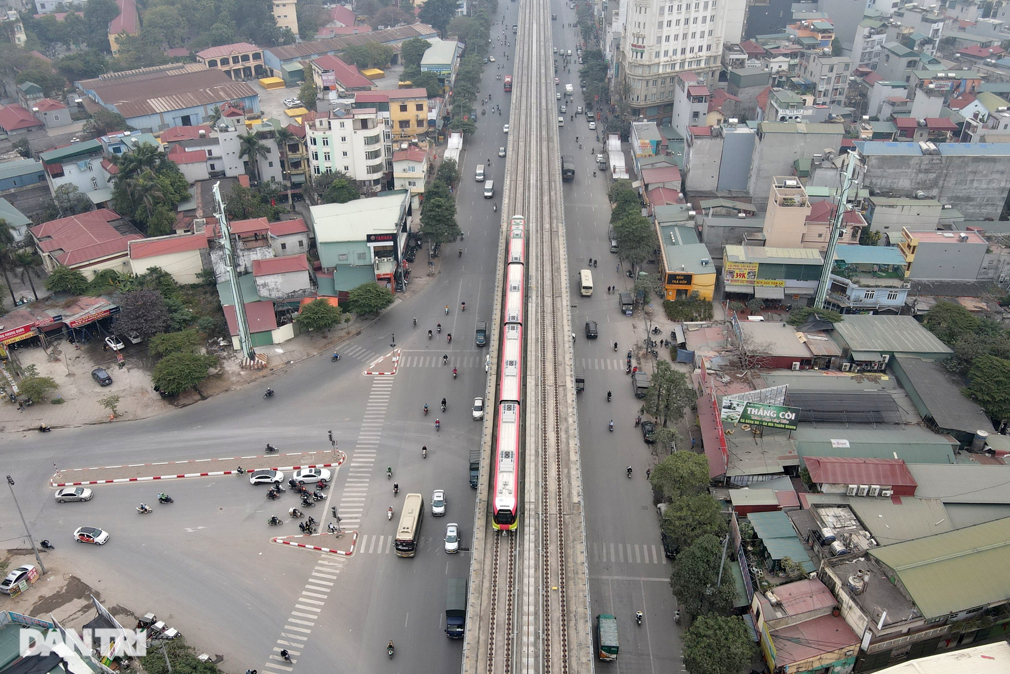 Ngỡ ngàng hình ảnh tàu đường sắt Nhổn - ga Hà Nội lăn bánh - 11