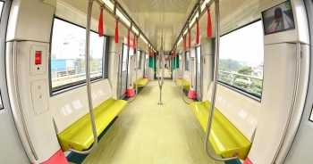 Cận cảnh bên trong đoàn tàu đầu tiên tuyến đường sắt Metro Nhổn - ga Hà Nội