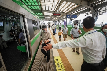 Tàu Cát Linh - Hà Đông chạy xuyên Tết, không phục vụ khách say xỉn