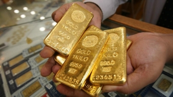 Giá vàng hôm nay 2/4: Kinh tế Trung Quốc khởi sắc, giá vàng lại đi xuống