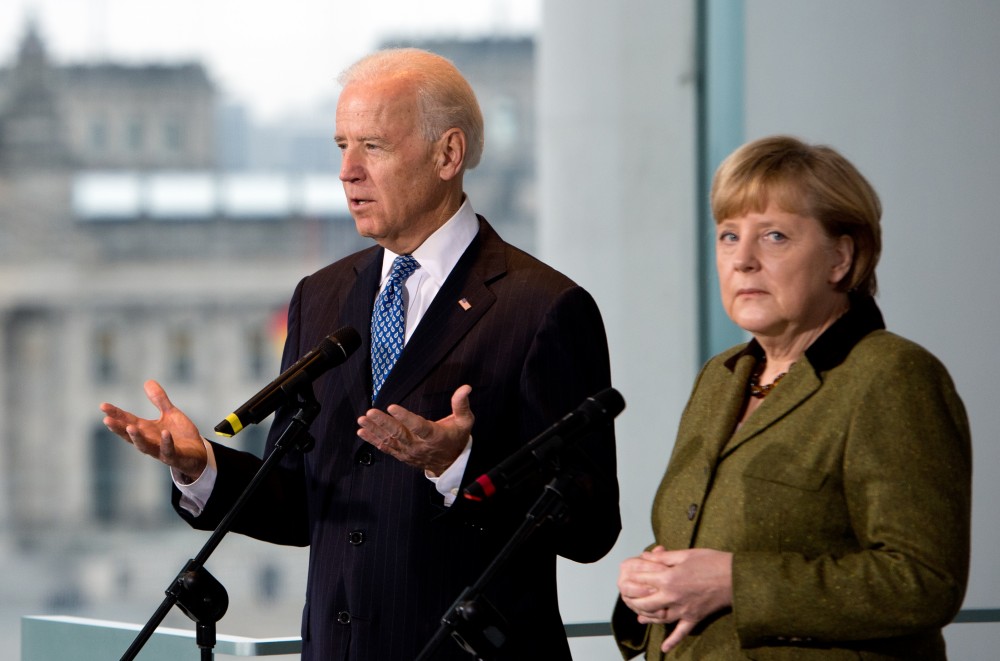 Thủ tướng Đức Angela Merkel và ông Joe Biden khi còn trên cương vị Phó Tổng thống Mỹ năm 2013. (Nguồn: Getty Images)