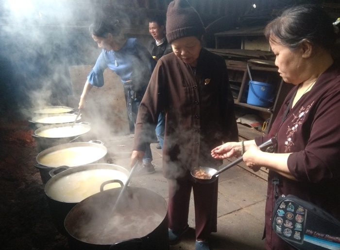 noi chao tu thien noi bep chua va nhung dieu tuoi dep