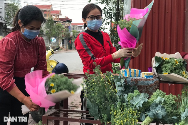 Người dân Chí Linh đón giao thừa muộn với 