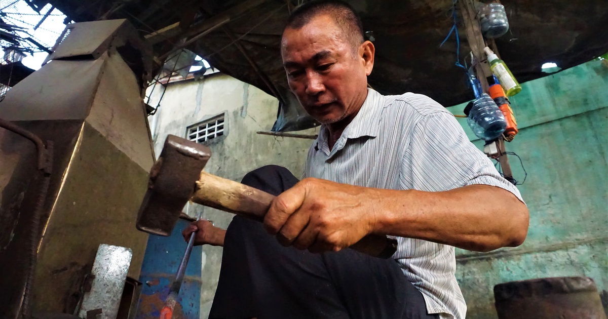 Nỗi niềm người thợ cuối cùng tại làng nghề rèn Lai Châu