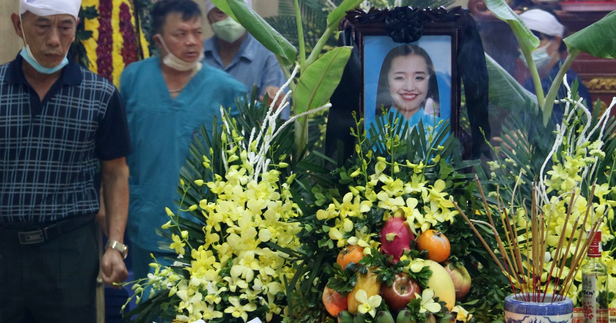Hà Nội: Đau xót tiễn biệt cả gia đình 4 người tử vong trong vụ cháy