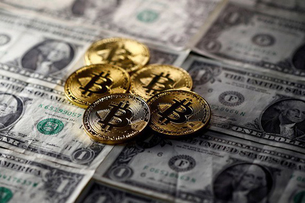 Bitcoin và các loại tiền ảo khác đã đạt mức vốn hóa lịch sử 2.000 tỷ USD.