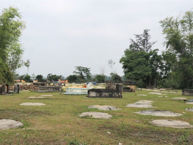Cả làng cùng chăm lo hơn 3.300 ngôi mộ người dưng - 2