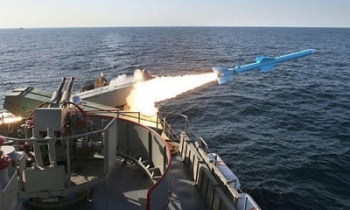 Hoài nghi về tuyên bố "diệt tàu sân bay Mỹ bằng một tên lửa" của giáo sĩ Iran