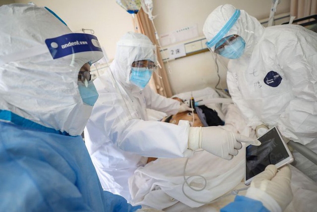 Tâm thư của Bộ trưởng Y tế Nguyễn Thanh Long gửi nhân viên y tế toàn ngành: Không vì rủi ro, thiệt thòi mà chùn bước