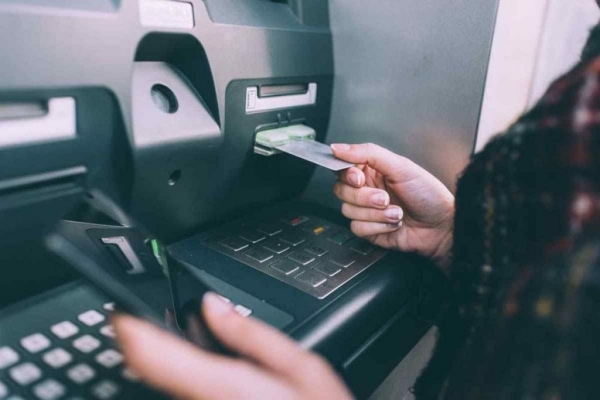 Sẽ triển khai rộng rút tiền mặt tại ATM bằng căn cước công dân