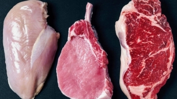 Thịt trắng có mức cholesterol hại như thịt đỏ