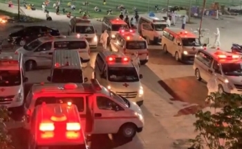 Bắc Giang: Di chuyển toàn bộ 4.000 người tại thôn Núi Hiểu đi cách ly tập trung để khử khuẩn môi trường