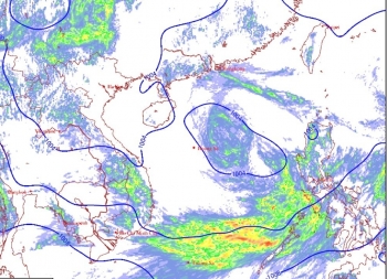 Vùng áp thấp hướng dần lên phía Bắc Biển Đông, có khả năng mạnh thêm