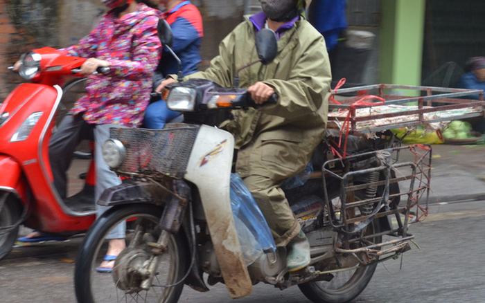 Hà Nội: Đo kiểm khí thải xe môtô, xe gắn máy cũ và hỗ trợ người dân đổi xe mới