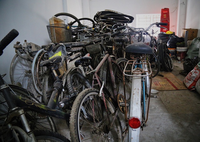 Lão sửa xe khùng và hơn 300 chiếc xe đạp tặng trẻ em nghèo - 9