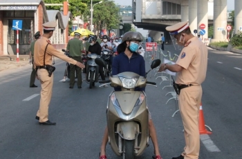 Hà Nội: Duy trì kiểm soát, không cấp giấy đi đường kể từ 6h ngày 21/9