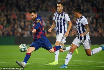 Messi rực sáng, Barcelona đại thắng “5 sao” và trở lại ngôi đầu La Liga