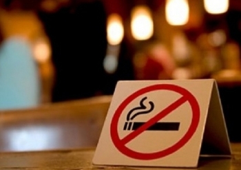 Tăng mức phạt người hút thuốc lá tại địa điểm cấm