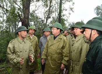 Phó Thủ tướng cùng 2 trực thăng đến Huế chỉ đạo cứu hộ tại thủy điện Rào Trăng 3