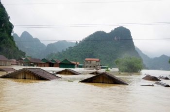 Lũ trên sông Ngàn Sâu, các sông ở Quảng Bình tiếp tục lên