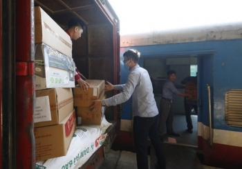 Đường sắt Việt Nam công bố đường dây nóng tiếp nhận vận chuyển miễn phí hàng cứu trợ