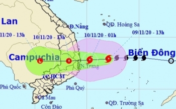 Bão số 12 giật cấp 11, tiếp tục mạnh thêm trước khi đổ bộ Bình Định - Ninh Thuận