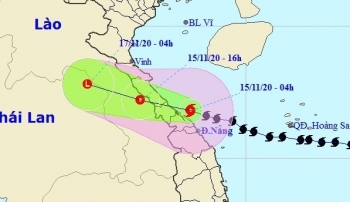 Bão số 13 sắp đổ bộ Hà Tĩnh - Thừa Thiên Huế, miền Trung mưa lớn