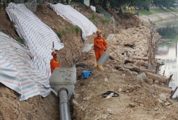 Cận cảnh công trình tách nước thải khỏi sông Tô Lịch