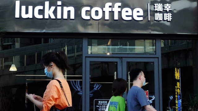 Starbucks Trung Quốc đồng ý nộp phạt 180 triệu USD vì bê bối gian lận - 1