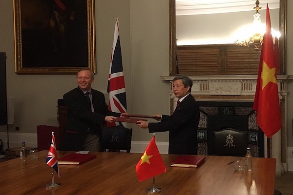 Hiệp định UKVFTA đã chính thức được ký kết bởi đại diện ủy quyền (Đại sứ) của Chính phủ hai nước tại London (Vương quốc Anh)