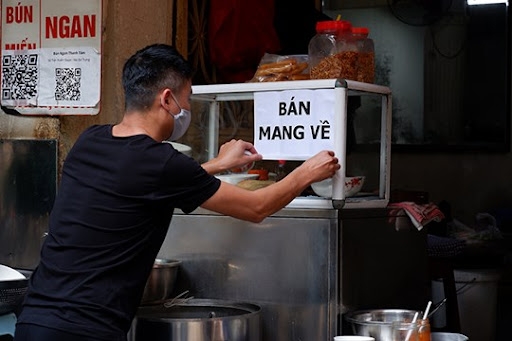 Hà Nội: Thêm quận vùng cam hạn chế dịch vụ ăn uống tại chỗ