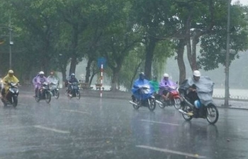 Thời tiết hôm nay 23/10: Hà Nội mưa to, trời lạnh