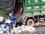 Dân hoảng hồn vì doanh nghiệp đổ rác thải nguy hại vào bãi rác sinh hoạt