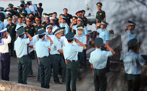 Thượng tá Trần Quang Khải trở về trong vòng tay đồng đội