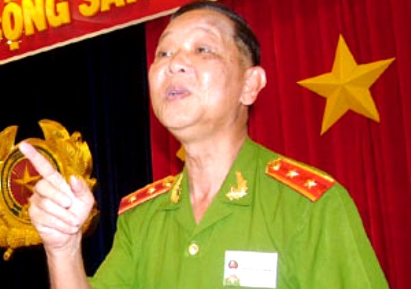 Tướng Nguyễn Việt Thành sẽ bị kiện?