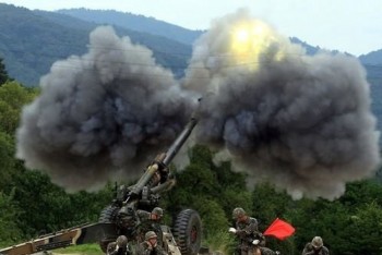 Hàn Quốc - Triều Tiên đấu pháo ở biên giới