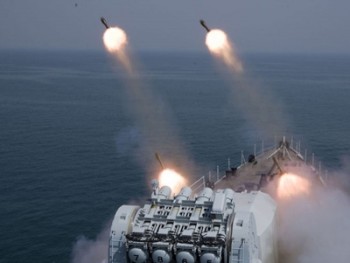 Trung Quốc sẽ khai hỏa nếu tàu Mỹ tuần tra 12 hải lý ở Trường Sa