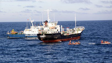 Bọn cướp đã nhanh chóng sơn lại tàu và thay tên tàu mới thành MTSEAHORSE.