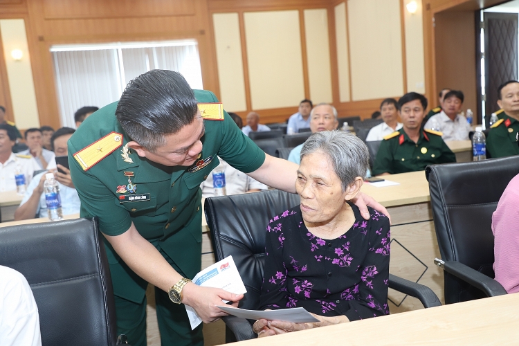 Vietsovpetro tổ chức Lễ kỷ niệm 75 năm ngày Thương binh – Liệt sĩ Vietsovpetro tổ chức Lễ kỷ niệm 75 năm ngày Thương binh – Liệt sĩ