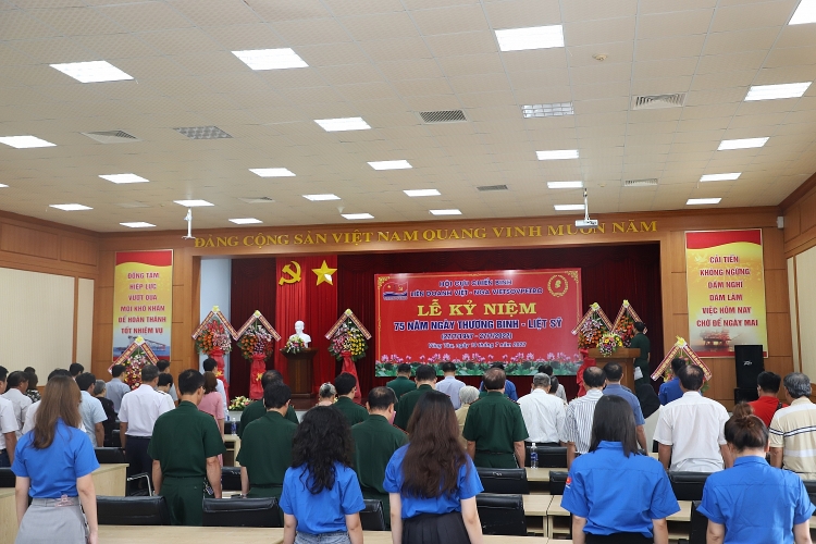 Vietsovpetro tổ chức Lễ kỷ niệm 75 năm ngày Thương binh – Liệt sĩ Vietsovpetro tổ chức Lễ kỷ niệm 75 năm ngày Thương binh – Liệt sĩ